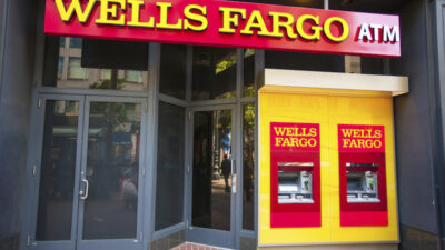 Wells Fargo credit and debit cards reviews