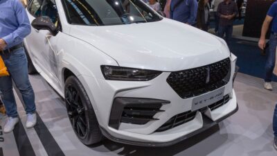 THE 7 Electrified: the BMW 745e plug-in hybrid limousine on display at ...
